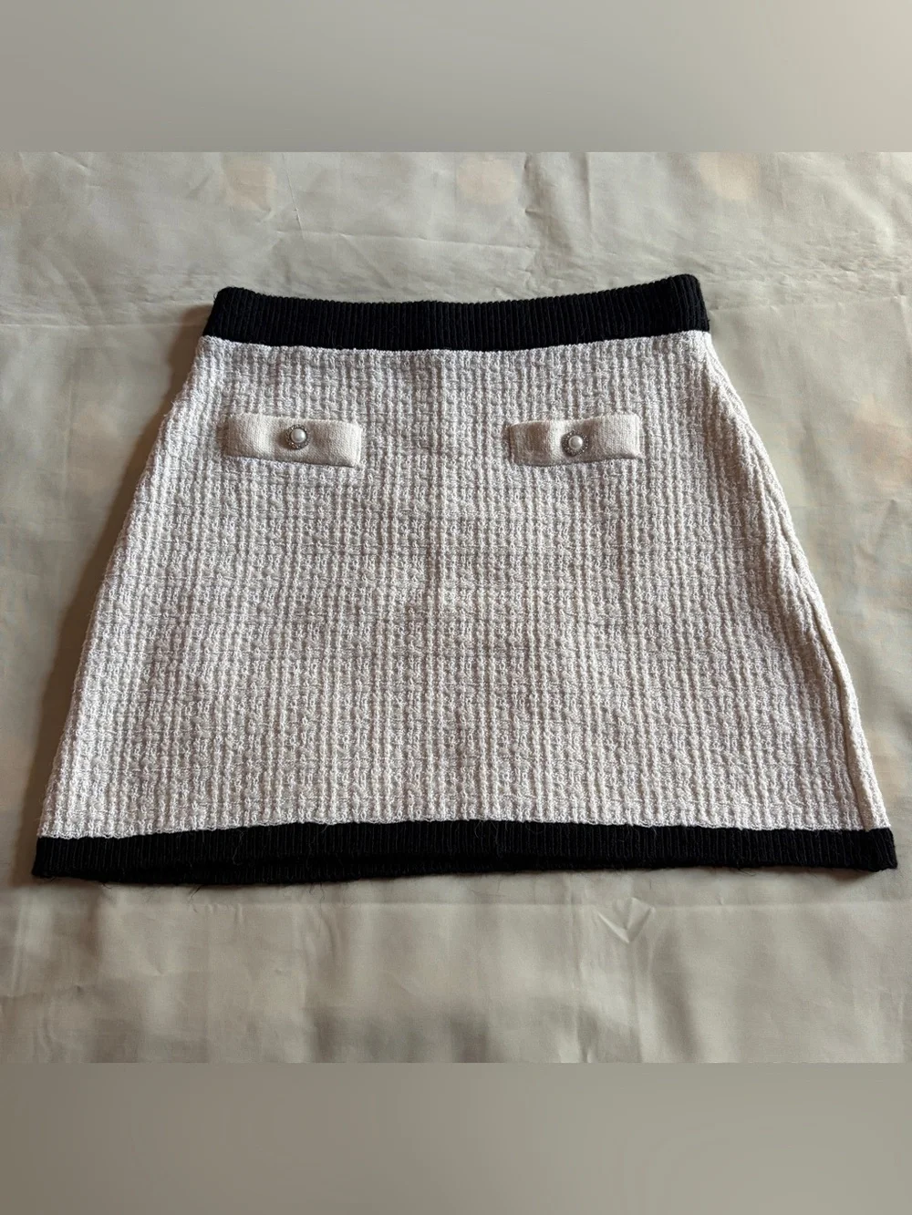 Mango- Pocket Tweed Skirt Size Large Off White Cotton Blend Office